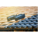 empresa de estrutura metálica para telhado com telha sanduíche Almenara